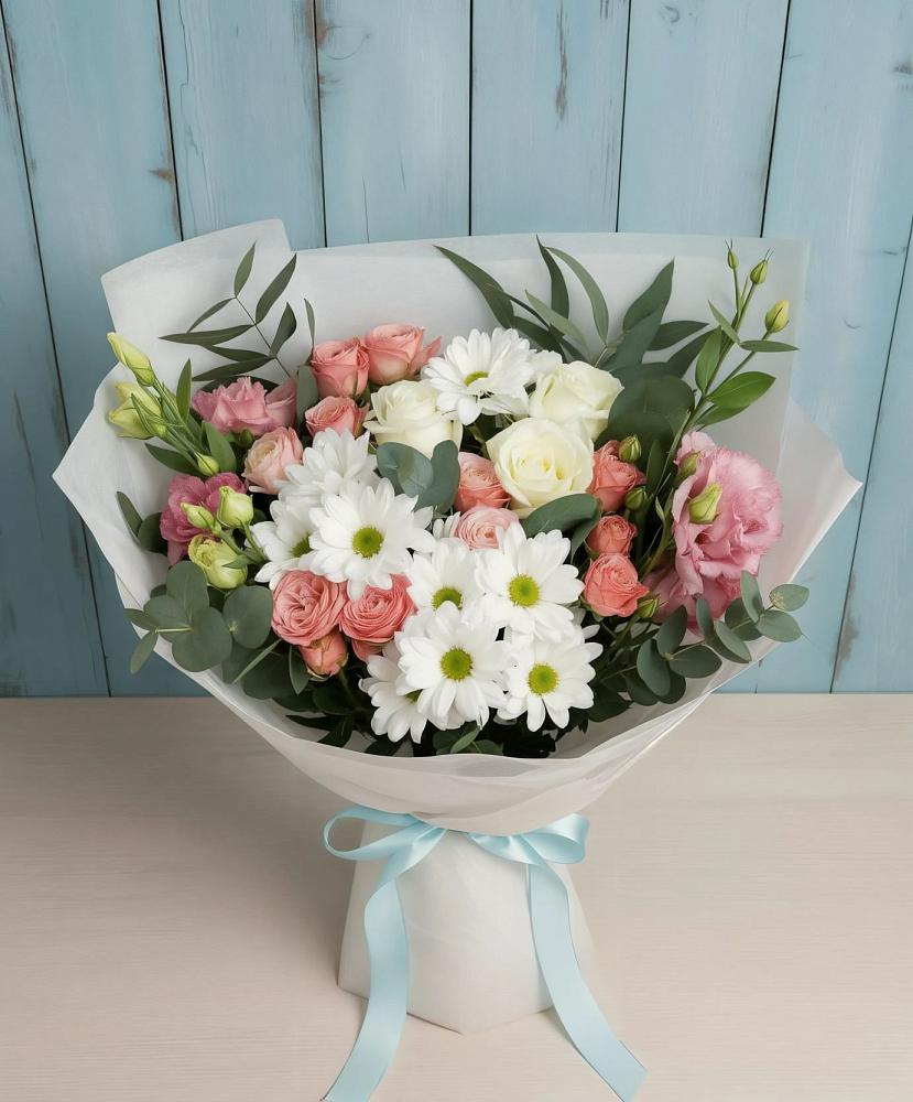 Букет цветов из: Розы, Лизиантусы и Хризантемы в Привольной