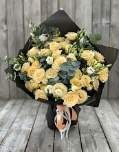 Букет цветов из:  Розы и Лизиантусы в Привольной