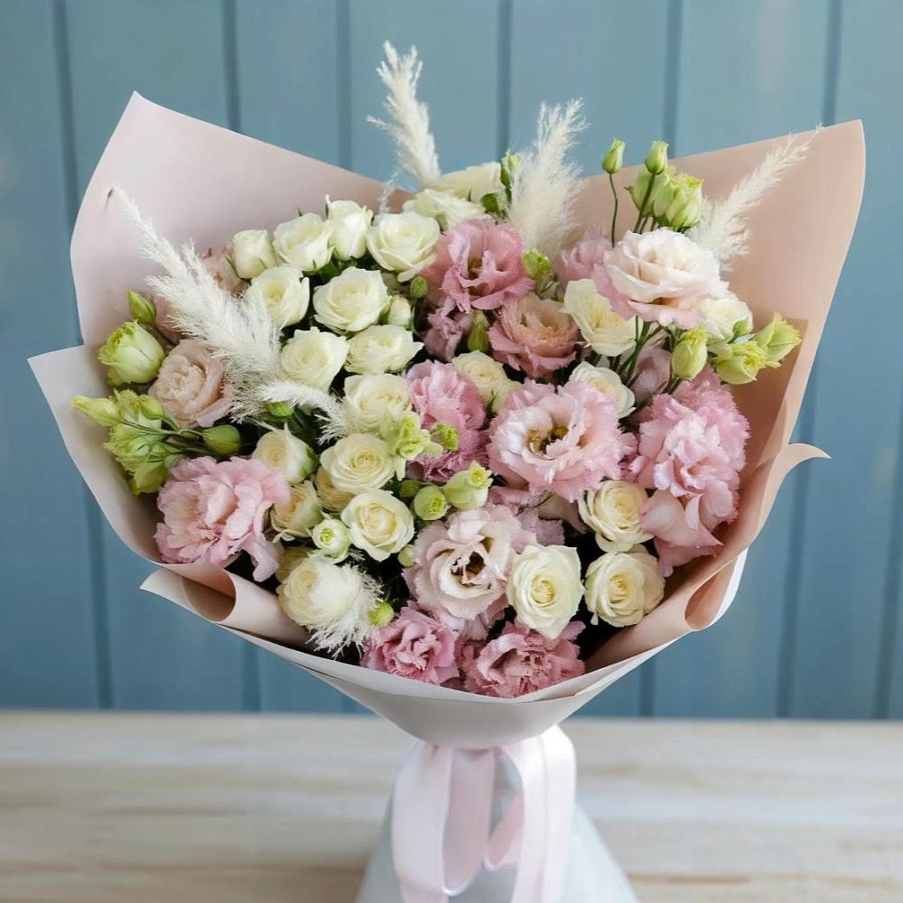 Букет цветов из: Альстромерии и Розы в Привольной