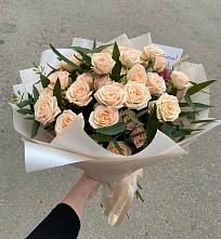 Букет Кремовые розы Латте в Привольной