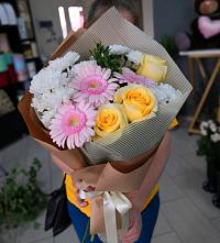 Букет цветов из:  Герберы, Розы и Хризантемы в Привольной