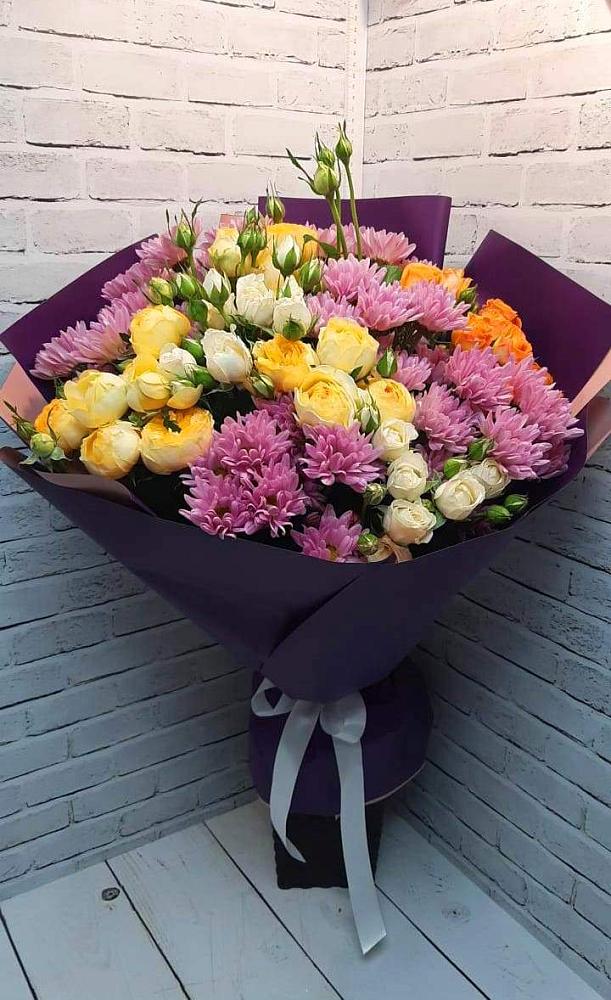 Букет цветов из: Хризантемы и Розы в Привольной
