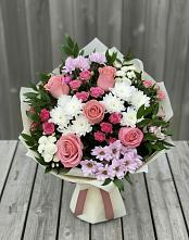 Букет цветов из:  Альстромерии, Гвоздики, Розы и Хризантемы в Привольной