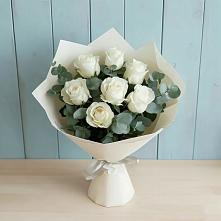 Букет Белые розы в Эвкалипте в Привольной