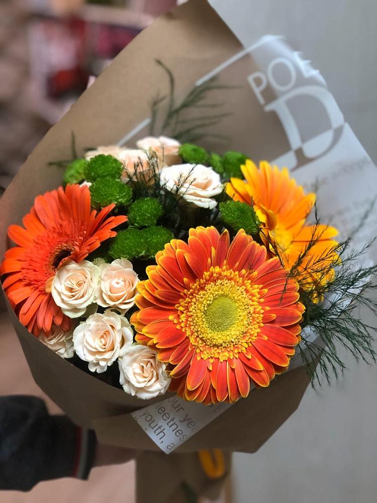 Букет цветов из: Герберы, Хризантемы и Розы в Привольной